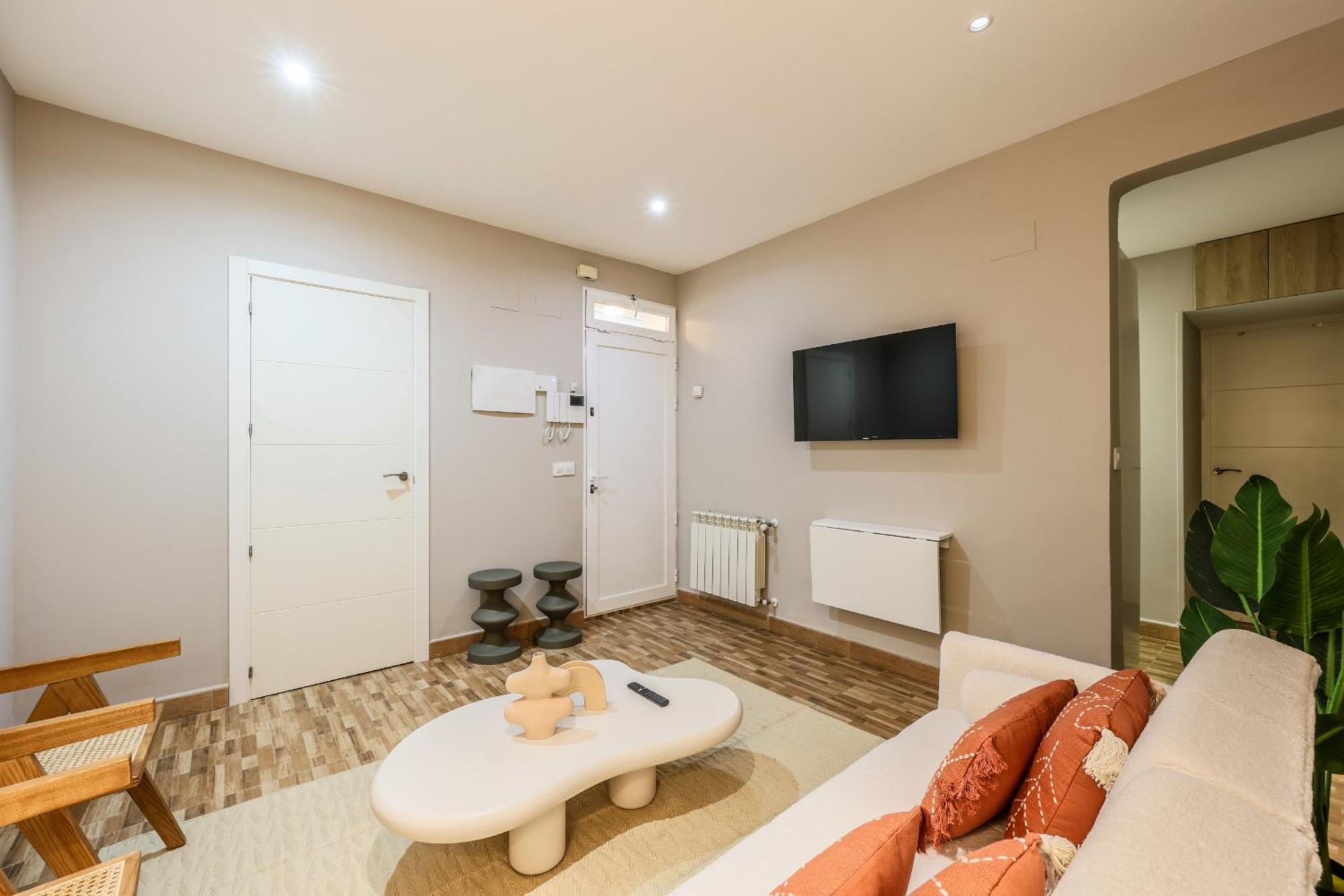 Nuevo Apartamento Funcional En Chamberi Madrid Exteriör bild